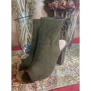 ALDO Olive Green Suede Peep Toe Lace Up Back Block Heel Booties‎ Women's Size 10